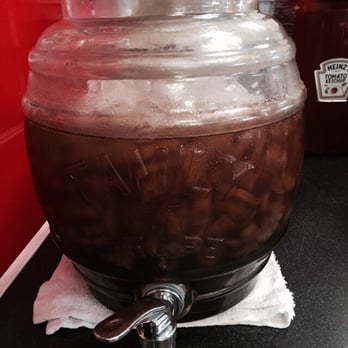 Eddie's Grill - Fresh brewed iced tea - Salad Near Me - Yuma, Arizona Eddie's Grill - Fresh brewed iced tea - Salad Near Me - Yuma, Arizona