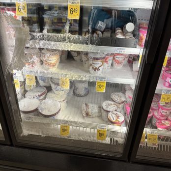 Pavilions - I skipped the ice cream, it looks like crap. - Grocery Near Me - Burbank, California Pavilions - I skipped the ice cream, it looks like crap. - Grocery Near Me - Burbank, California