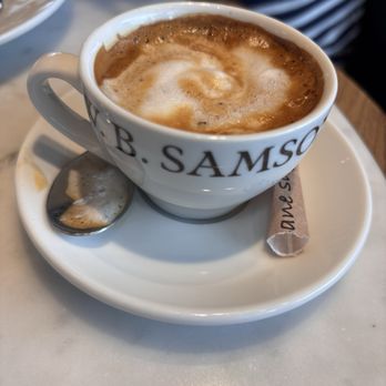 W.B. Samson - Egertorget - Flat white - Bakeries Near Me - Oslo, 03 W.B. Samson - Egertorget - Flat white - Bakeries Near Me - Oslo, 03