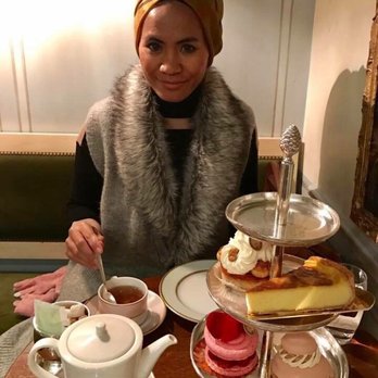 Ladurée - Bakeries Near Me - London, XGL Ladurée - Bakeries Near Me - London, XGL