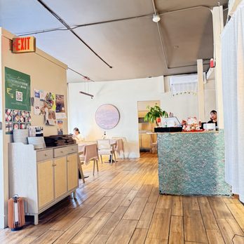Rong Chic - Chinese Near Me - Providence, Rhode Island