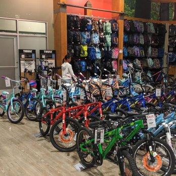 DICK'S Sporting Goods - Sporting Goods Near Me - Austin, Texas DICK'S Sporting Goods - Sporting Goods Near Me - Austin, Texas