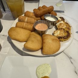 Mini Platter (Appetizer Sampler)