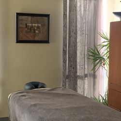 Massage Therapy Group - Treatment Room 4 - Pain Relif Specialists