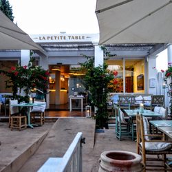 La Petite Table
