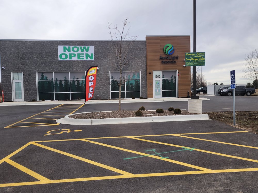 AURA LIGHT DISPENSARY 1350 N Orchard Rd, Aurora, Illinois Cannabis