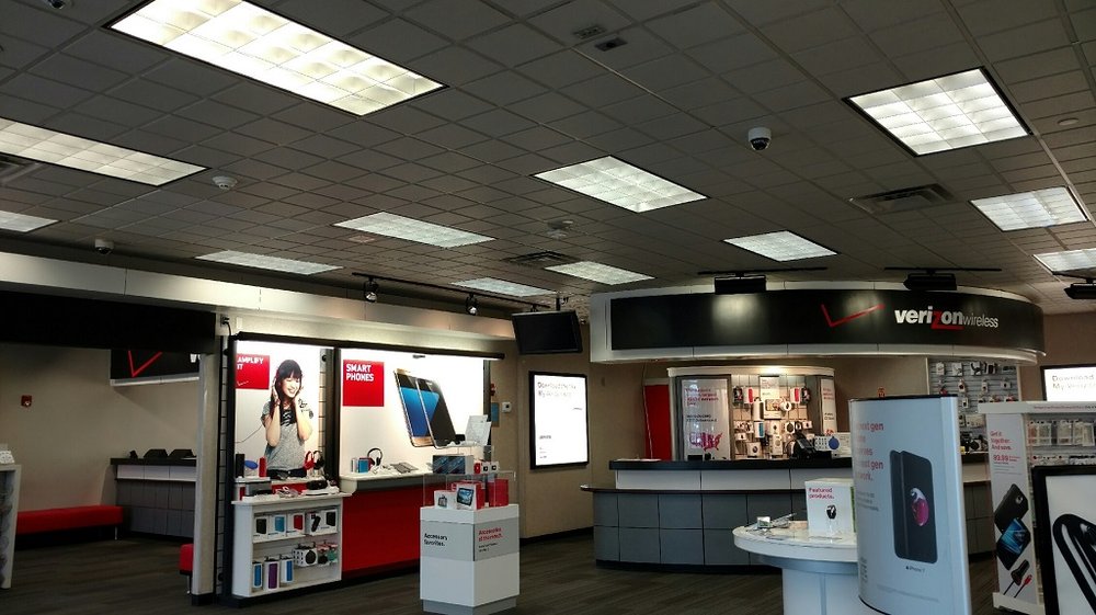 VERIZON Updated October 2024 37 Reviews 77 Boston Tpke