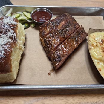 Heads And Tails Barbecue - Rib plate after tax $33!! - Barbeque Near Me - Berkeley, California