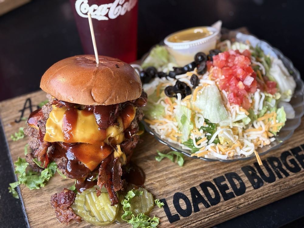 Arshel’s Loaded Burgers