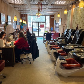 Zen Nail Spa - Interior - Nail Salons Near Me - North Conway, New Hampshire Zen Nail Spa - Interior - Nail Salons Near Me - North Conway, New Hampshire