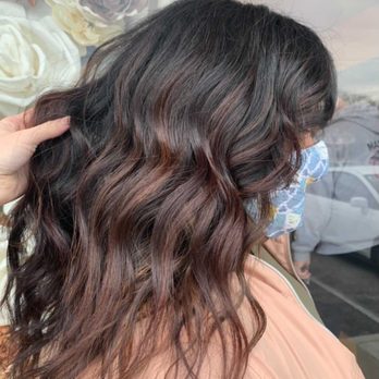 Elle Hair Design - Hair Salons Near Me - Broomall, Pennsylvania Elle Hair Design - Hair Salons Near Me - Broomall, Pennsylvania