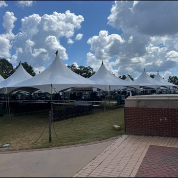 Jordan-Hare Stadium - Tailgating outside the stadium - Stadiums & Arenas Near Me - Auburn, Alabama Jordan-Hare Stadium - Tailgating outside the stadium - Stadiums & Arenas Near Me - Auburn, Alabama