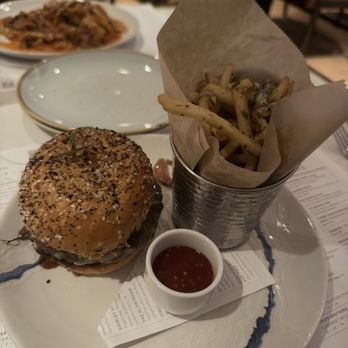Sixty Vines - Las Olas - Cabernet Burger - Wine Bars Near Me - Fort Lauderdale, Florida Sixty Vines - Las Olas - Cabernet Burger - Wine Bars Near Me - Fort Lauderdale, Florida