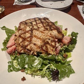 Aubrey's - Papermill - Strawberry Salad w/ Chicken - American Near Me - Knoxville, Tennessee Aubrey's - Papermill - Strawberry Salad w/ Chicken - American Near Me - Knoxville, Tennessee