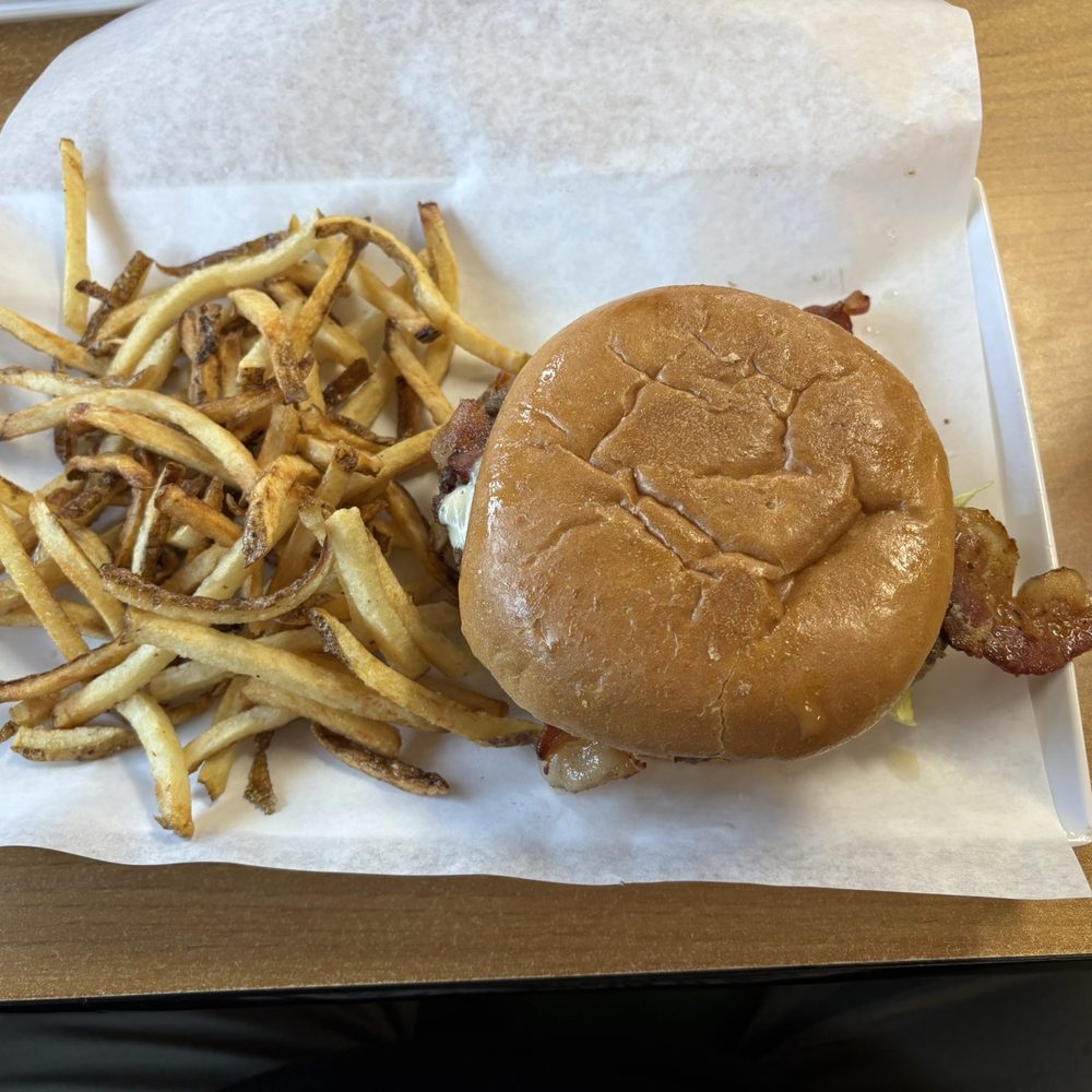 Peg Leg - The captain burger - Burgers Near Me - Russellville, Arkansas