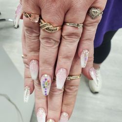 DaVi Nails - Nails done by Vincent