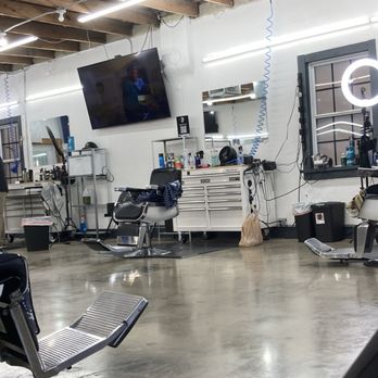 Fade Station Barbers - Waiting area of the place - Barbers Near Me - Irving, Texas Fade Station Barbers - Waiting area of the place - Barbers Near Me - Irving, Texas