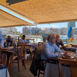 La Marinera - Outside dining patio