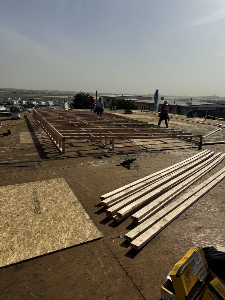 Slide of Capitol Roofing