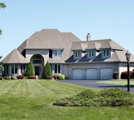 Gulliver Roofing Logo