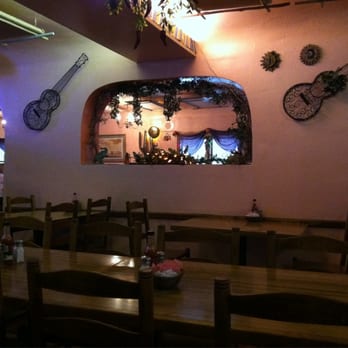 El Minuto Cafe - Mexican Near Me - Tucson, Arizona