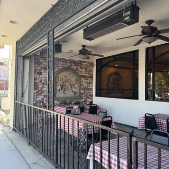 Pinocchio Restaurant - Italian Near Me - Burbank, California