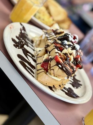Omelette & Waffle Cafe by null