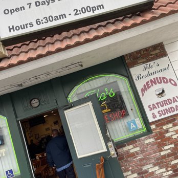 Flo's Coffee Shop - Entrance - Diners Near Me - El Monte, California