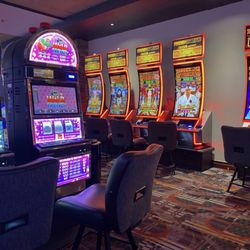 Grand Casino Hotel Resort - Slots