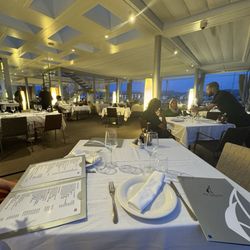 Es Nautic - Harbor dining area