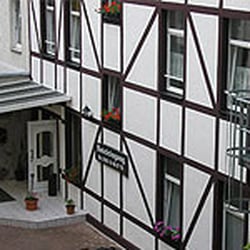 Hotel "Am Sudenburger Hof" - Die Pension/Hotel liegt ruhig im Hof