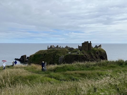 Dunnottar Castle by null
