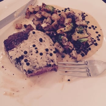 Le Bistro - Petite filet au pouvre with potato and vegetable hash and cream sauce! - French Near Me - Lighthouse Point, Florida