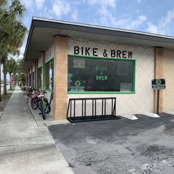 Off -Trail Bike & Brew - bikes parked outside - Beer Bar Near Me - Venice, Florida Off -Trail Bike & Brew - bikes parked outside - Beer Bar Near Me - Venice, Florida