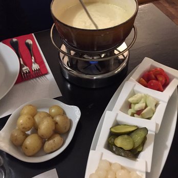 Restaurant Zunft zu Webern - Käsefondue not bad and service was quick so lets taste it. - Fondue Near Me - Bern, BE Restaurant Zunft zu Webern - Käsefondue not bad and service was quick so lets taste it. - Fondue Near Me - Bern, BE
