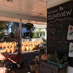 Clearview Farm - Entrance to Farm Stand