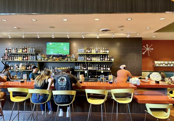 Snooze, an A.M. Eatery by null