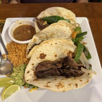 El Ranchito - Tacos Al Carbon (Beef Fajita) - Mexican Near Me - Dallas, Texas