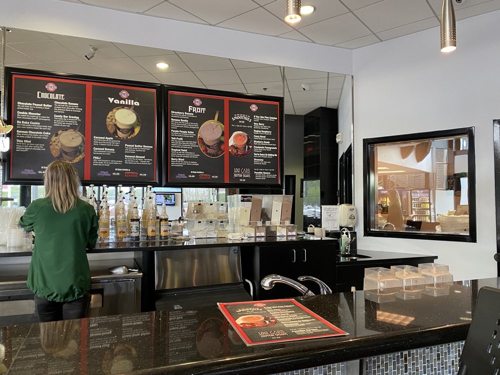 GENESIS HEALTH CLUBS SALINA Updated September 2024 85 Photos & 13