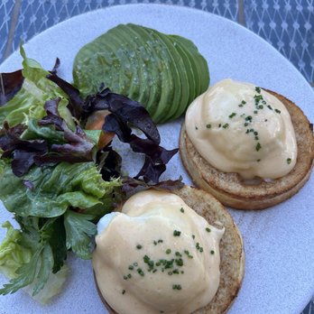 San Laurel - Eggs Benedict - Spanish Near Me - Los Angeles, California San Laurel - Eggs Benedict - Spanish Near Me - Los Angeles, California