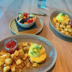 LURE Restaurant & Bar - Smoked salmon egg benefit (super delicious!!) (potatoes is very crispy)