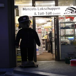 Menzels Lokschuppen & Töff -Töff