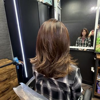 Gina Salon Studio 30 - Makeup Artists Near Me - Irvine, California
