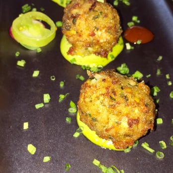 Caracol - Croquetitas de Yuca y Jaiba - Seafood Near Me - Houston, Texas