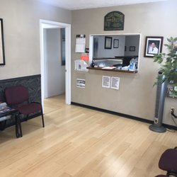 Space Center Primary Care - Front desk/waiting room