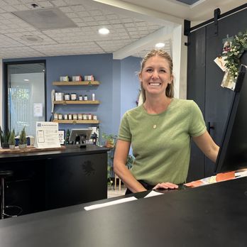 Gold Coast Chiropractic Center - Dr Anna - Chiropractors Near Me - Cardiff, California