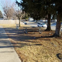 Mendota Park - Picnic table
