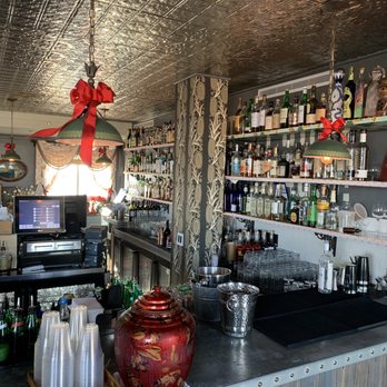 Hot Tin - Cocktail Bars Near Me - New Orleans, Louisiana