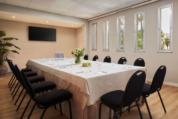 Hotel NH Luz Huelva by null