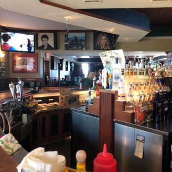 EJ's - Dive Bars Near Me - Hubertus, Wisconsin